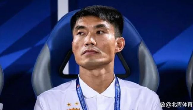 美女被啪啪